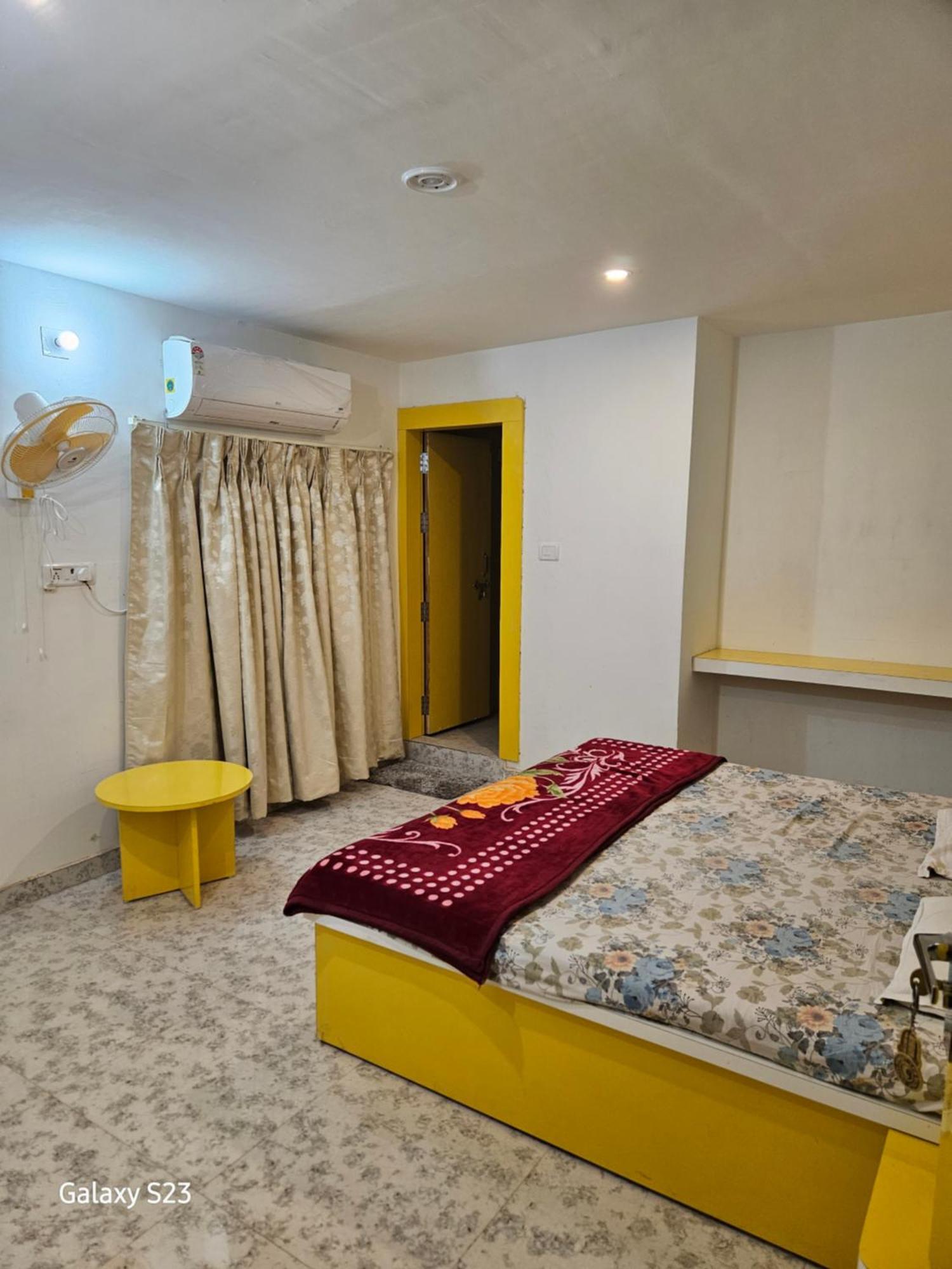 Couple Friendly Hotel - Sunset Orchha Zewnętrze zdjęcie